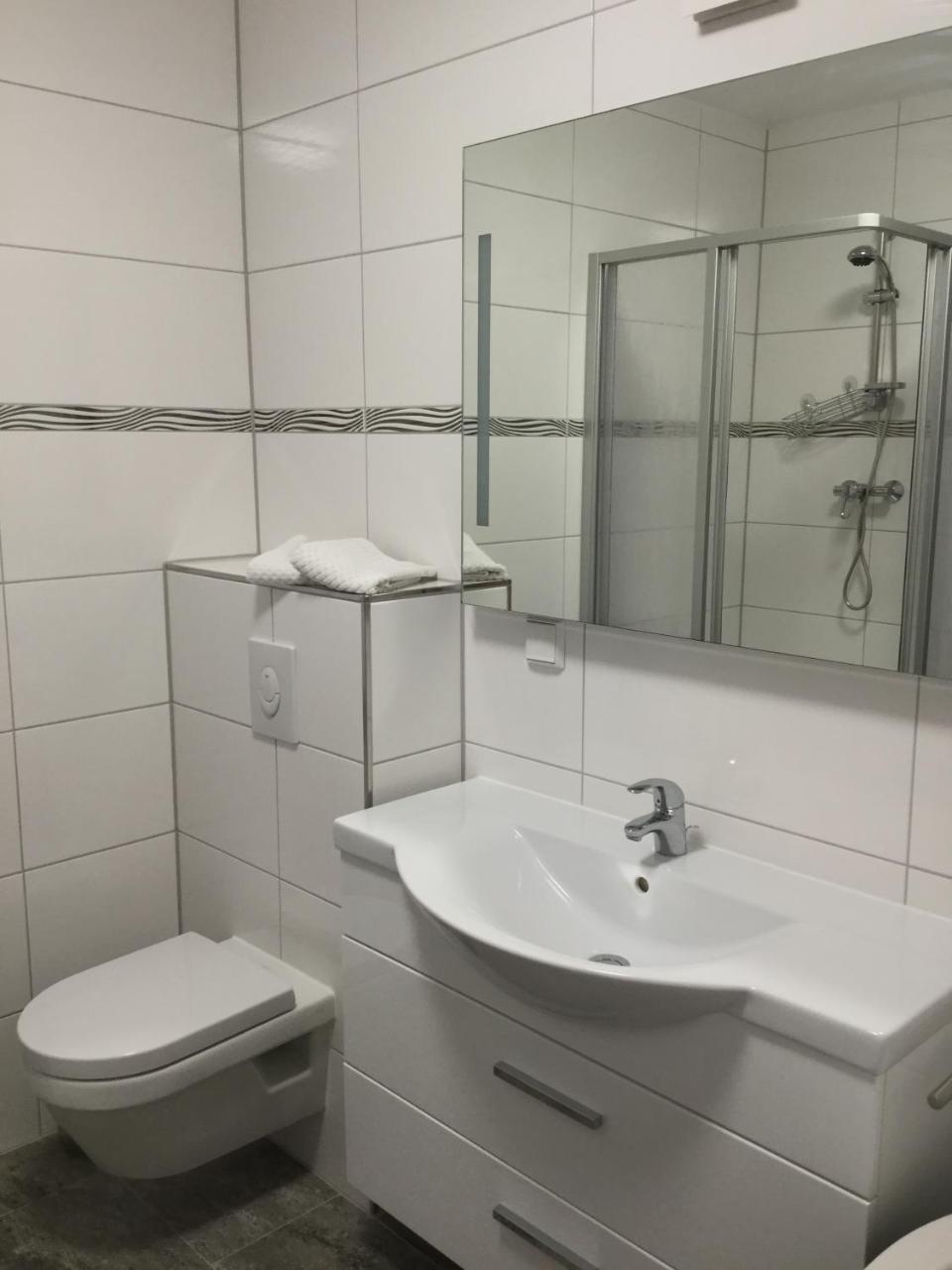 Landhotel Bienstadt Георгенталь Экстерьер фото